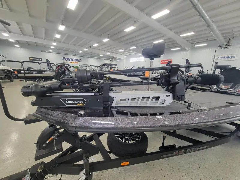 Slide: The Image of Vexus Boats VXs20 2025 - 10