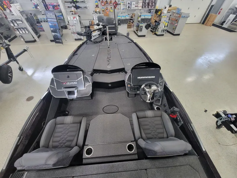 Slide: The Image of Vexus Boats VXs20 2025 - 11