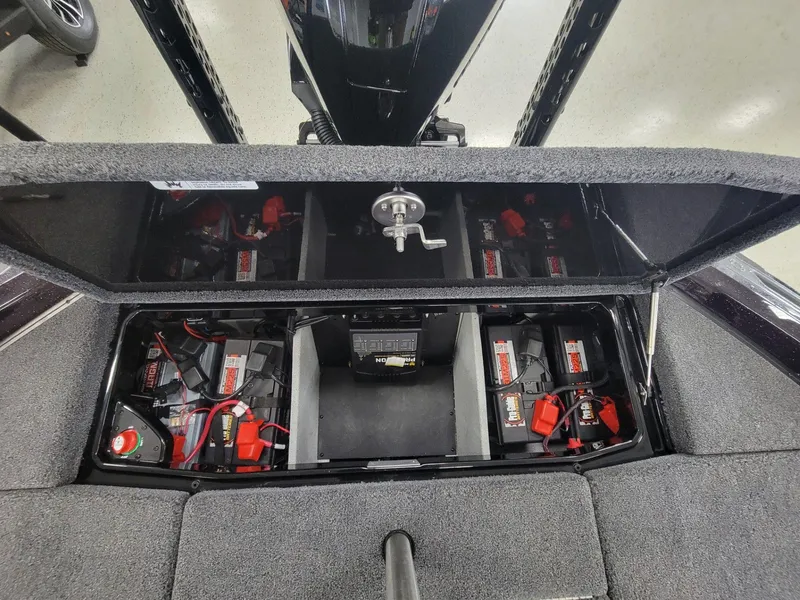 Slide: The Image of Vexus Boats VXs20 2025 - 32