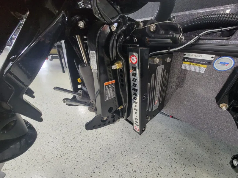 Slide: The Image of Vexus Boats VXs20 2025 - 33