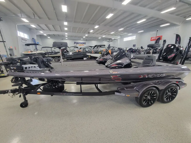 Slide: The Image of Vexus Boats VXs20 2025 - 4