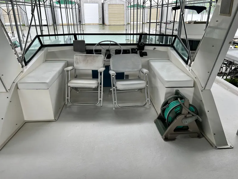 Slide: The Image of Lakeview 79 x 18 Houseboat 1997 - 50