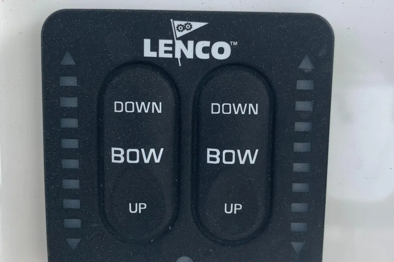 Slide: The Image of Lenco trim tab control panel on 2019 Regulator 31 FS boat. - 20
