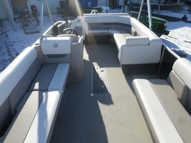 Slide: The Image of Princecraft Vectra 23 L TrI Toon 2024 - 3