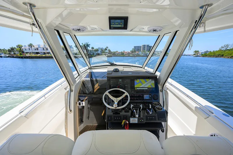 Slide: The Image of Pursuit 37 REEL DEAL - Helm Station - 28