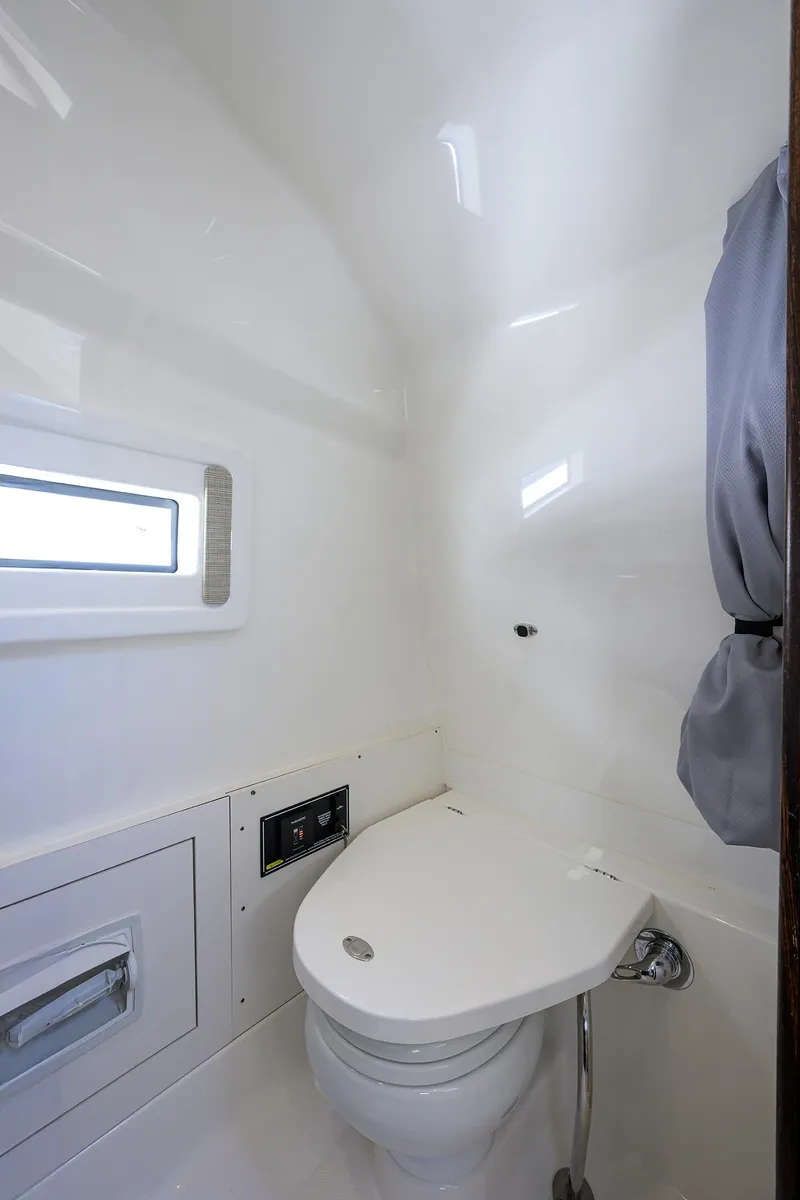 Slide: The Image of Pursuit 37 REEL DEAL - Head - 38