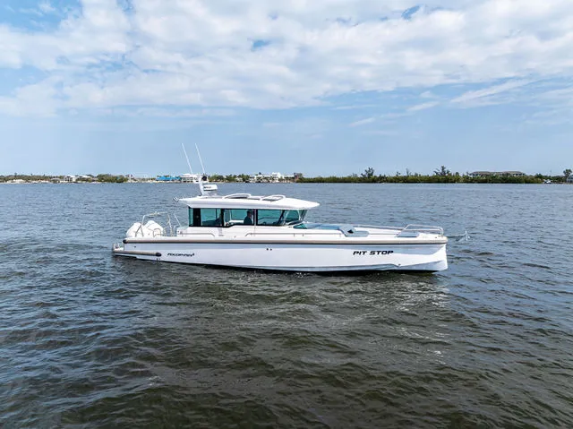 Slide: The Image of Axopar 37 XC Cross Cabin 2022 - 45