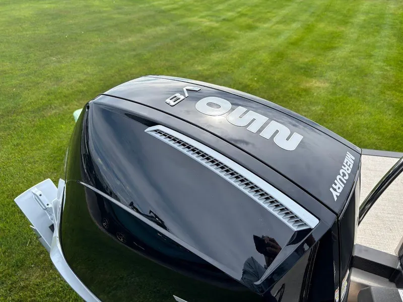 Slide: The Image of 2025 Avalon Catalina Platinum Versatile Rear Lounger 2585 4 - 4