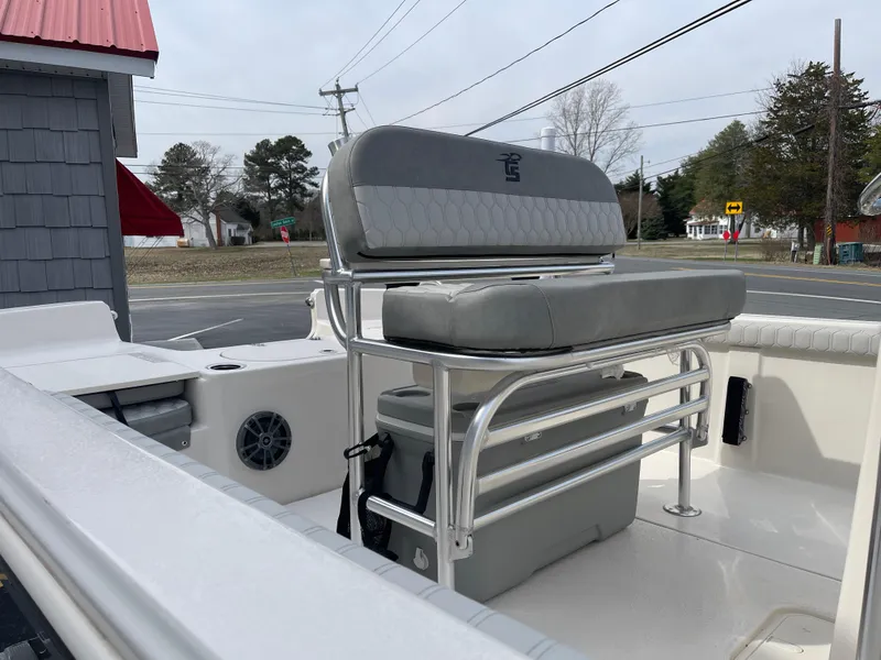 Slide: The Image of 2025 Carolina Skiff 19 LS boat interior at WMF Watercraft & Marine dealership. - 14