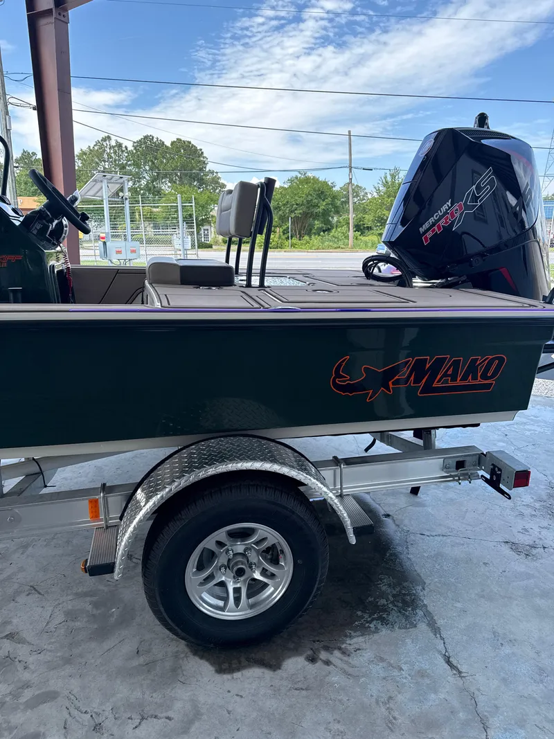 Slide: The Image of Mako 18 Pro Skiff Backwater Edition 2025 - 9