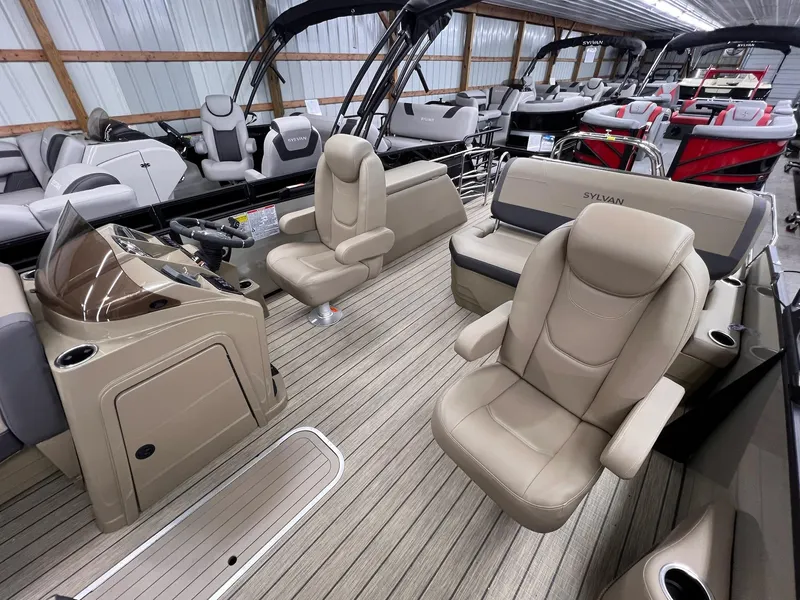 Slide: The Image of Sylvan X3 CLZ DH Mirage Tritoon 2025 - 15