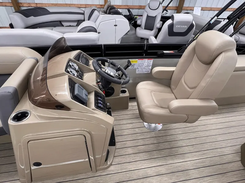 Slide: The Image of Sylvan X3 CLZ DH Mirage Tritoon 2025 - 29