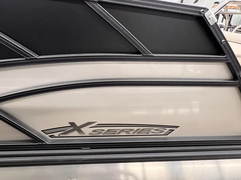 Slide: The Image of Sylvan X3 CLZ DH Mirage Tritoon 2025 - 8