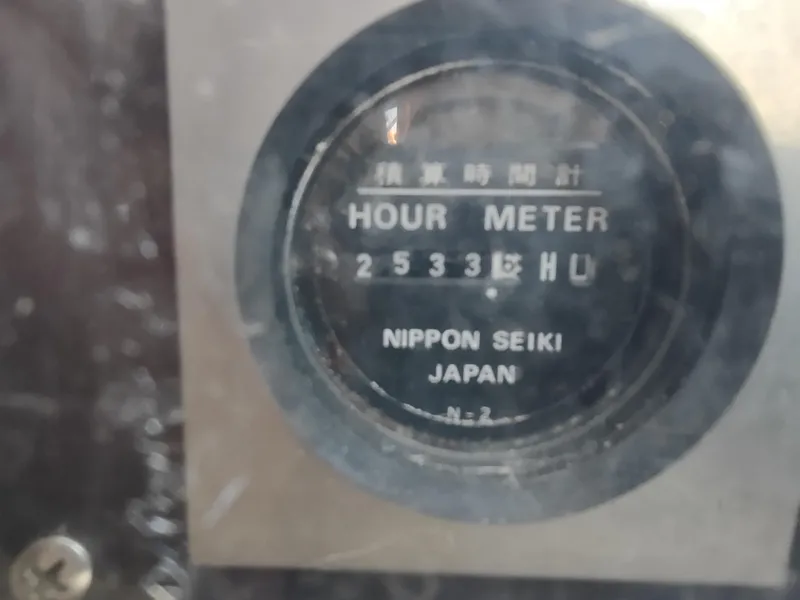 Slide: The Image of Hour meter reading 2533 hours on a 1997 Pacific Seacraft 37, Nippon Seiki Japan. - 21