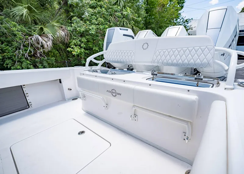 Slide: The Image of Fountain 38 TE 2024 - 11