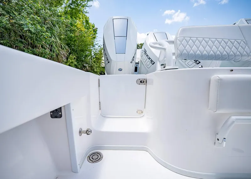 Slide: The Image of Fountain 38 TE 2024 - 12