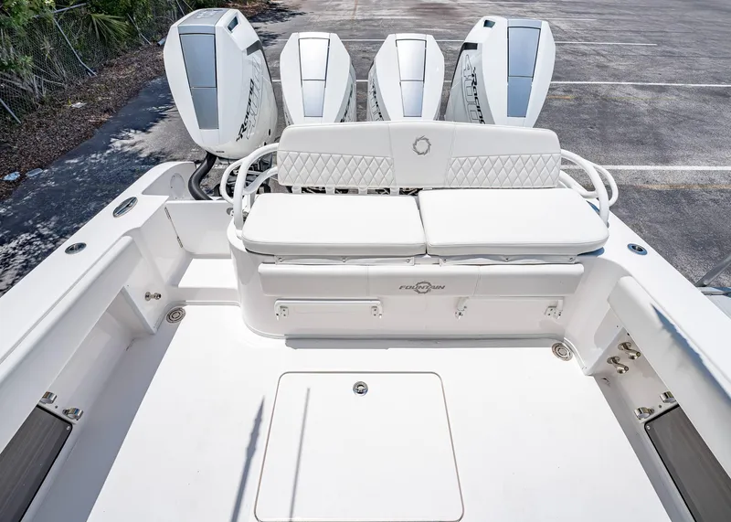 Slide: The Image of Fountain 38 TE 2024 - 13