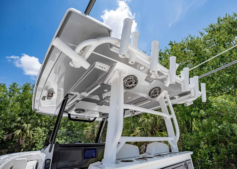 Slide: The Image of Fountain 38 TE 2024 - 20