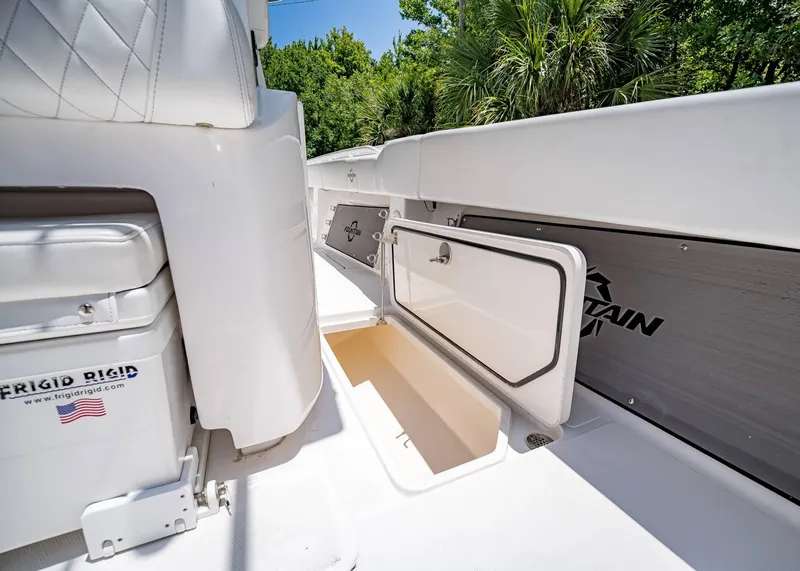 Slide: The Image of Fountain 38 TE 2024 - 26