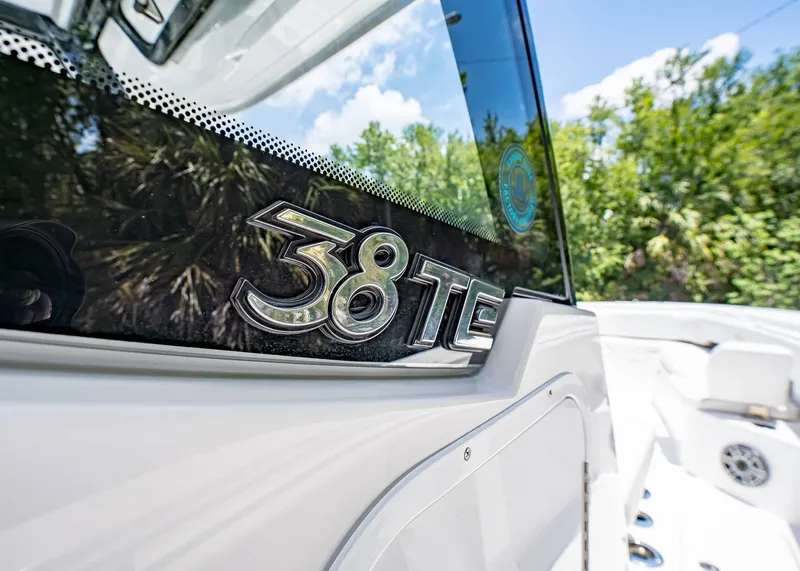 Slide: The Image of Fountain 38 TE 2024 - 35