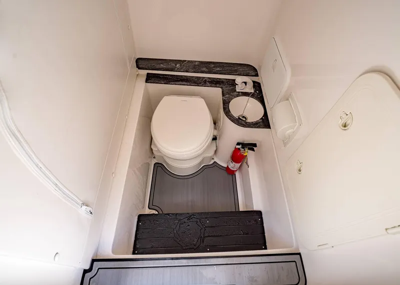 Slide: The Image of Fountain 38 TE 2024 - 36