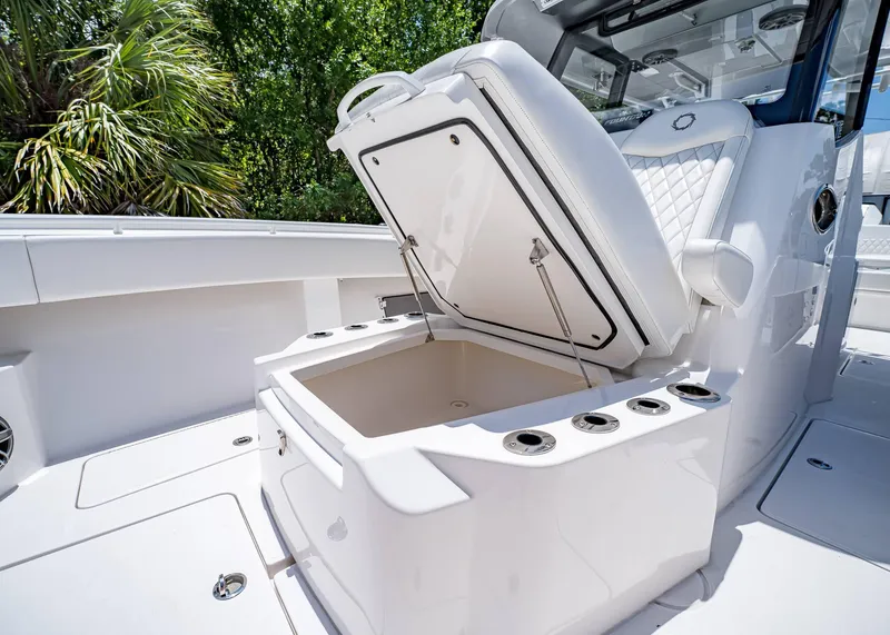 Slide: The Image of Fountain 38 TE 2024 - 41