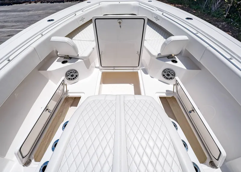 Slide: The Image of Fountain 38 TE 2024 - 45