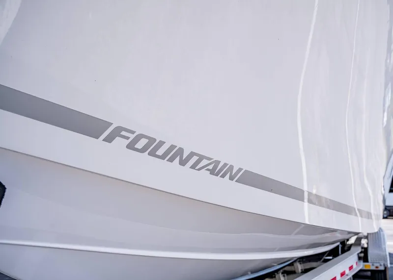 Slide: The Image of Fountain 38 TE 2024 - 5