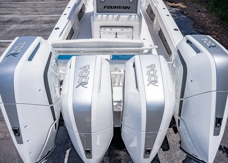 Slide: The Image of Fountain 38 TE 2024 - 8