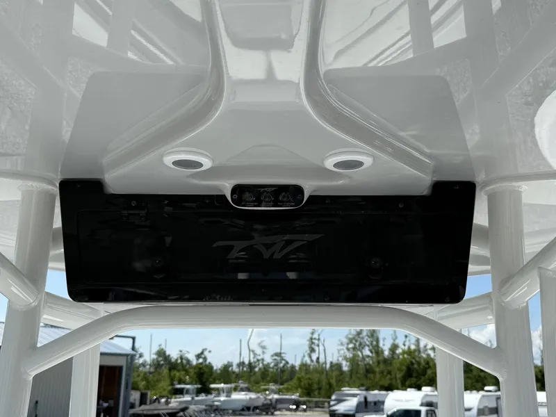 Slide: The Image of Tidewater 198 CC Adventure 2025 - 9