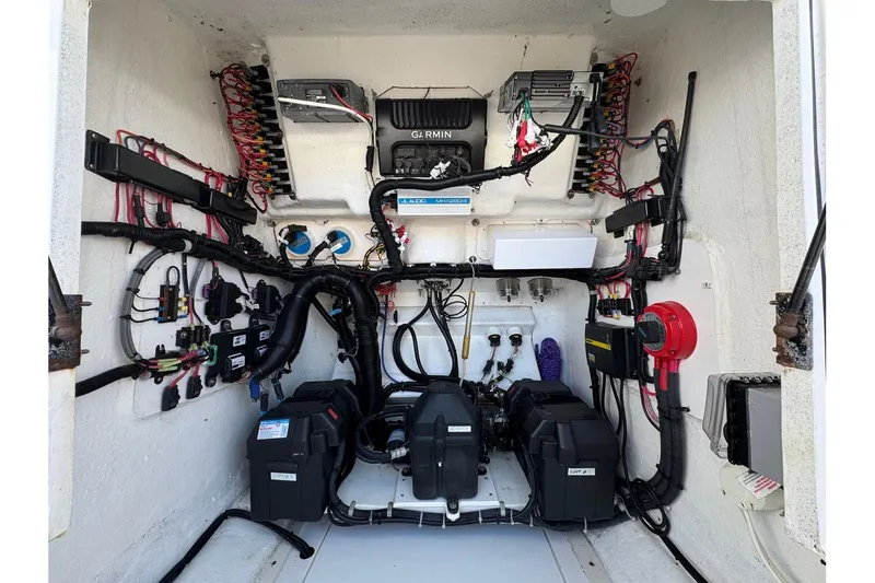 Slide: The Image of Marlon 350 SF 1999 - 15