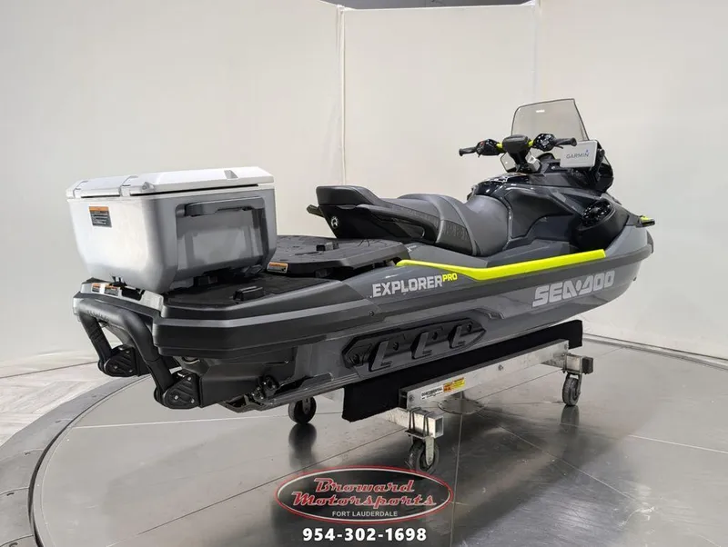 Slide: The Image of Sea-Doo Explorer Pro® 170 2025 - 7