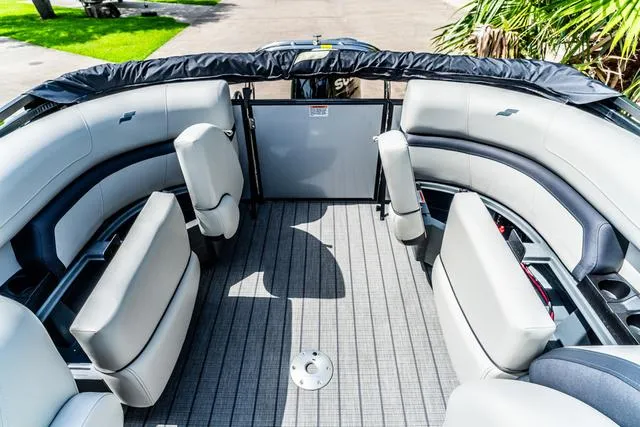 Slide: The Image of Starcraft EXS 1 2025 - 17