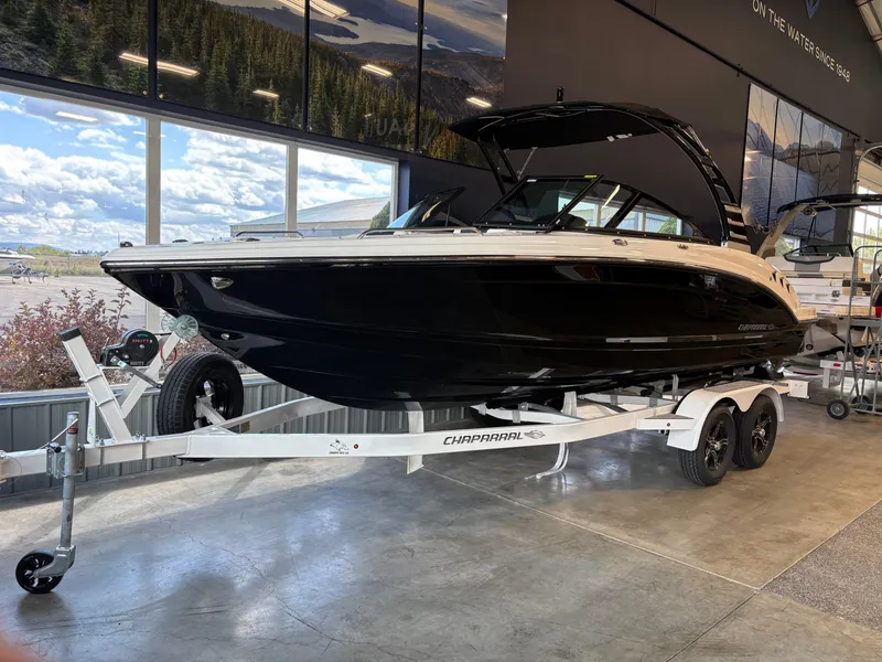 The Image of Chaparral 23 Surf 2025 - 1