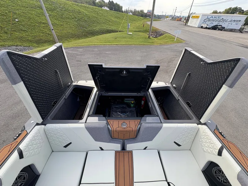 Slide: The Image of Nautique GS24 2026 - 34