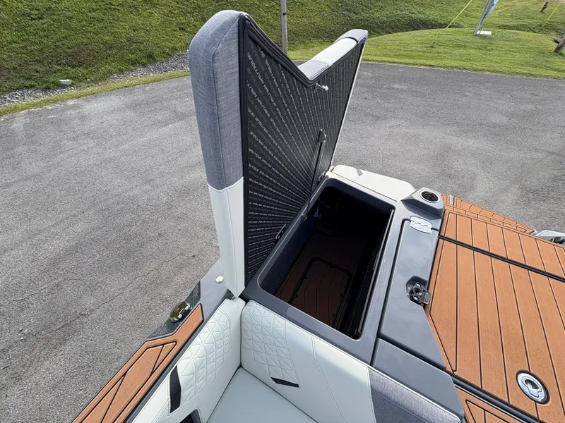 Slide: The Image of Nautique GS24 2026 - 63