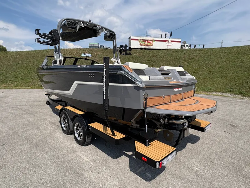 Slide: The Image of Nautique GS24 2026 - 76