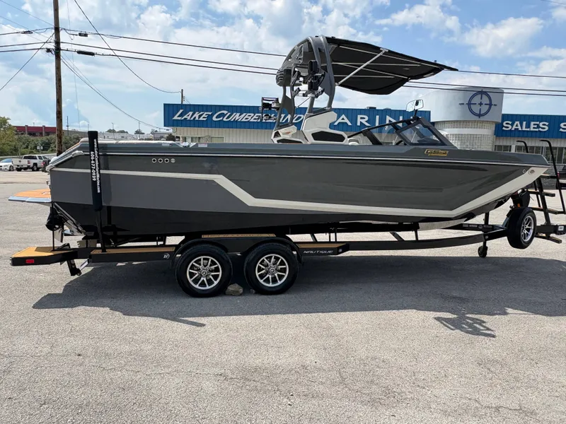 Slide: The Image of Nautique GS24 2026 - 85