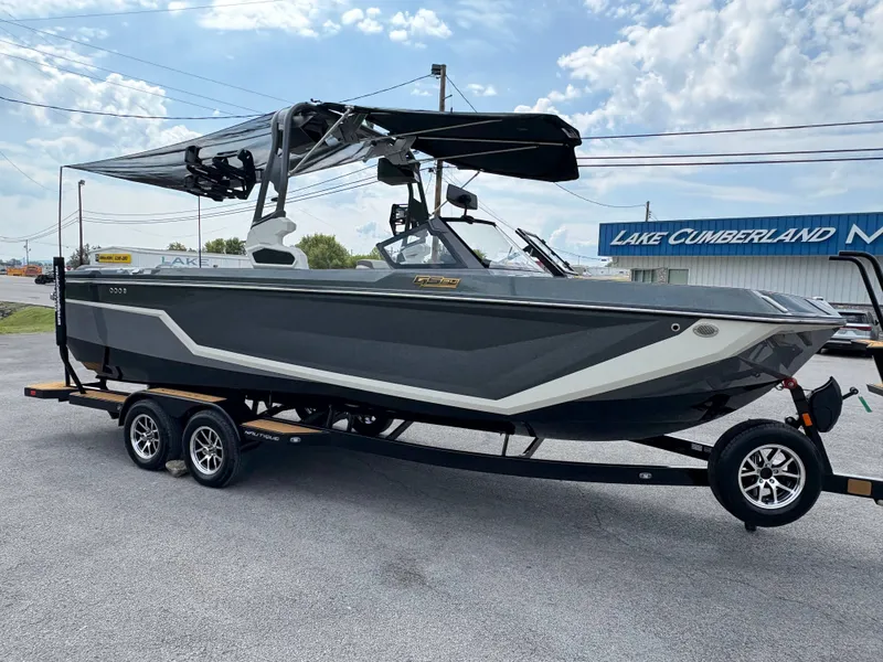 Slide: The Image of Nautique GS24 2026 - 86