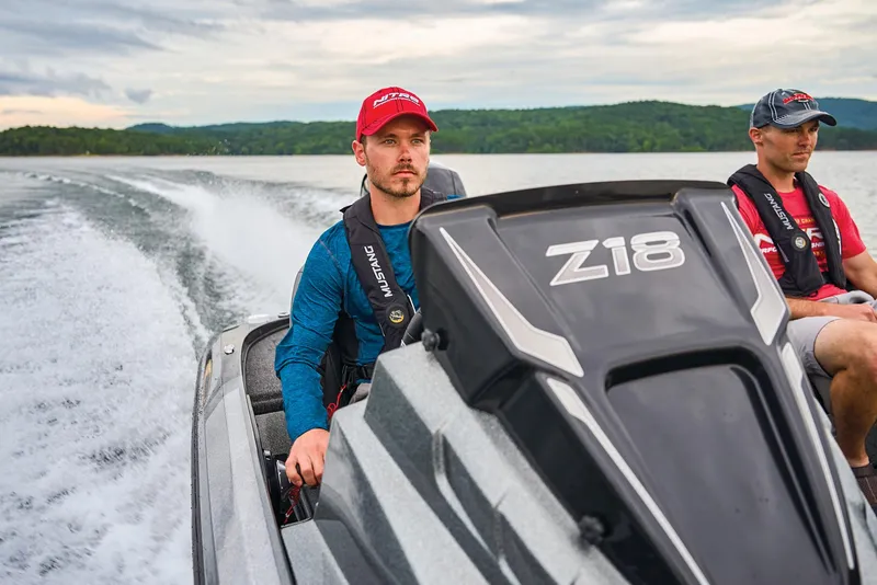 Slide: The Image of 2025 Nitro Z18 Pro - 86