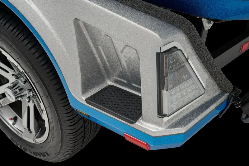 Slide: The Image of Ranger 212LS 2025 - 79