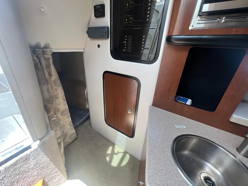 Slide: The Image of Crownline Boats 294 CR 2017 - 53