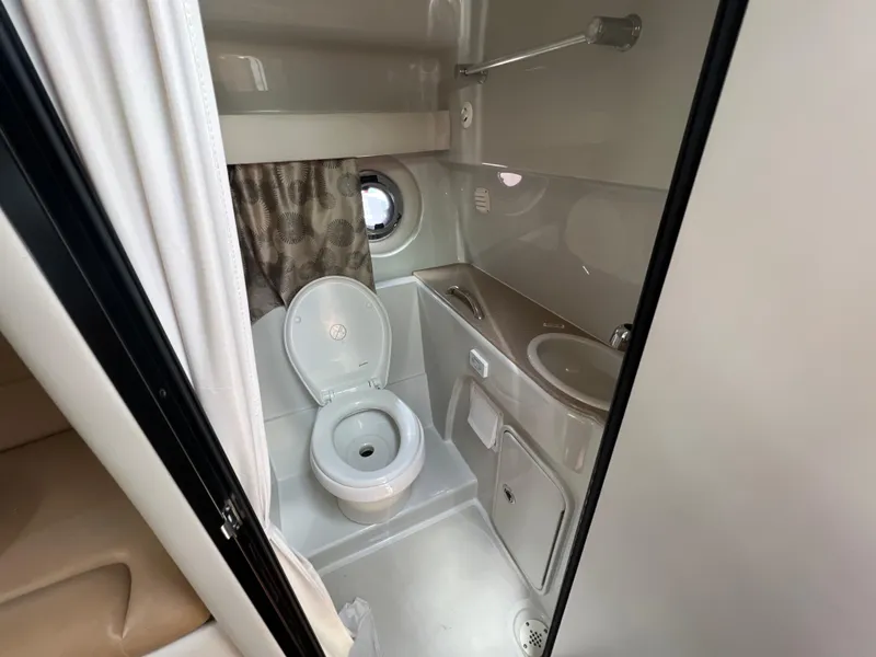 Slide: The Image of Crownline Boats 294 CR 2017 - 58