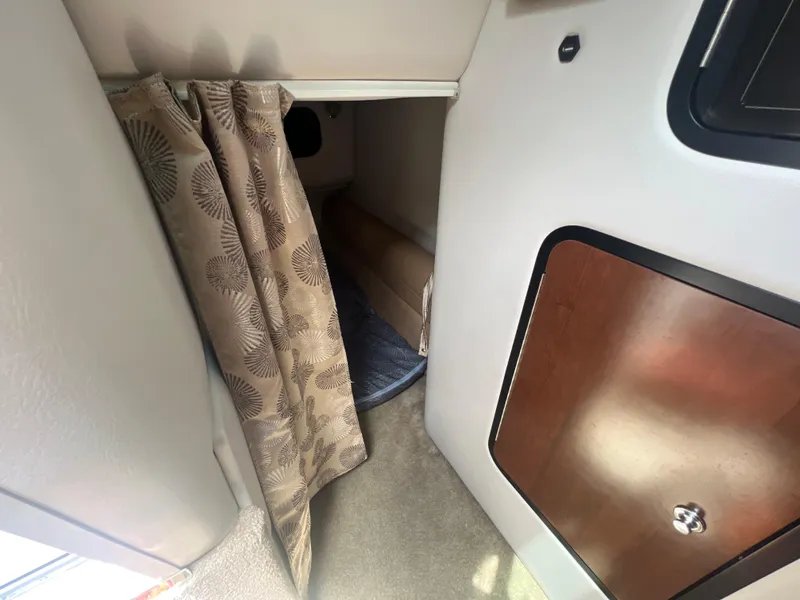 Slide: The Image of Crownline Boats 294 CR 2017 - 60