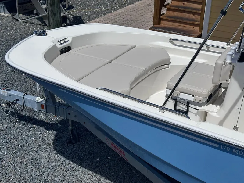 Slide: The Image of Boston Whaler 170 Montauk 2026 - 4