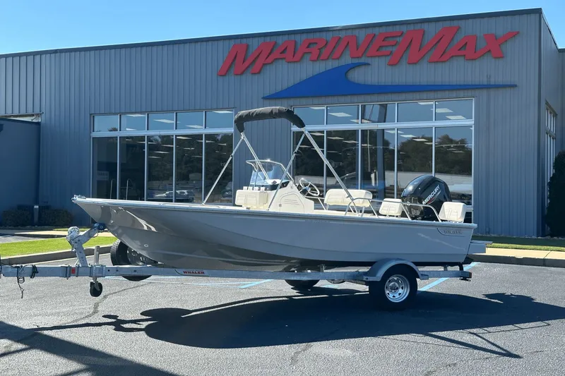 Slide: The Image of Boston Whaler 170 Montauk 2026 - 0