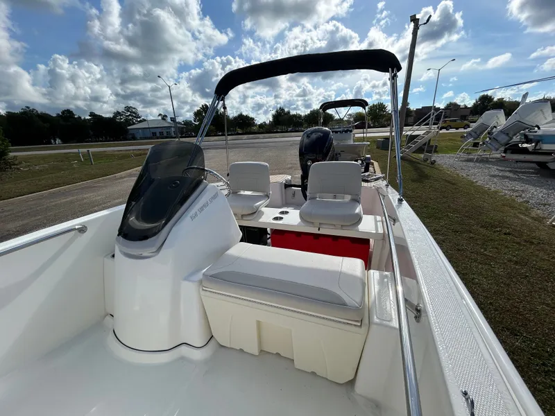 Slide: The Image of Boston Whaler 160 Super Sport 2026 - 11