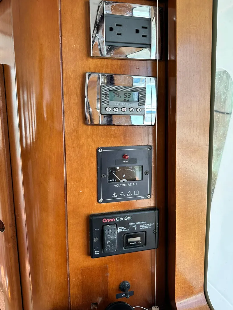 Slide: The Image of Beneteau Swift Trawler 42 2005 - 64