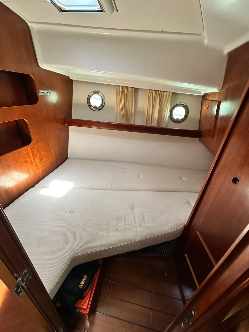 Slide: The Image of Beneteau Swift Trawler 42 2005 - 77