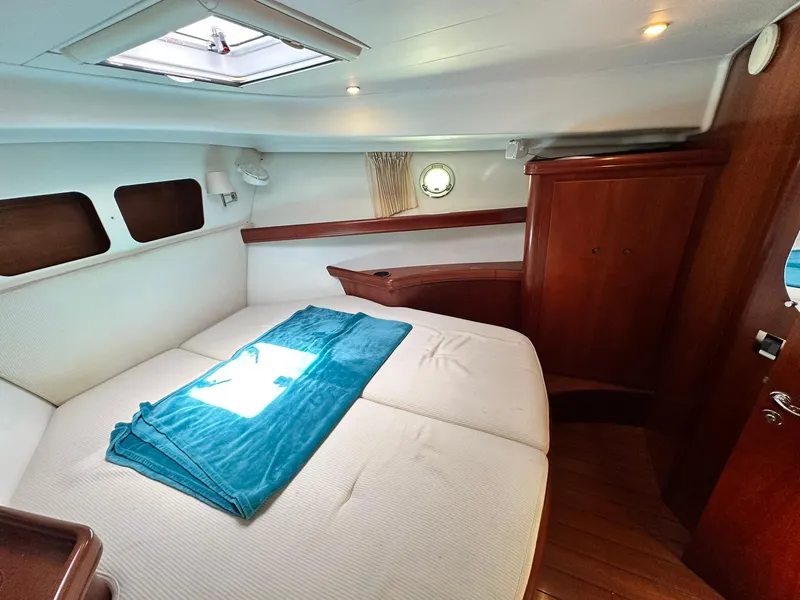 Slide: The Image of Beneteau Swift Trawler 42 2005 - 82